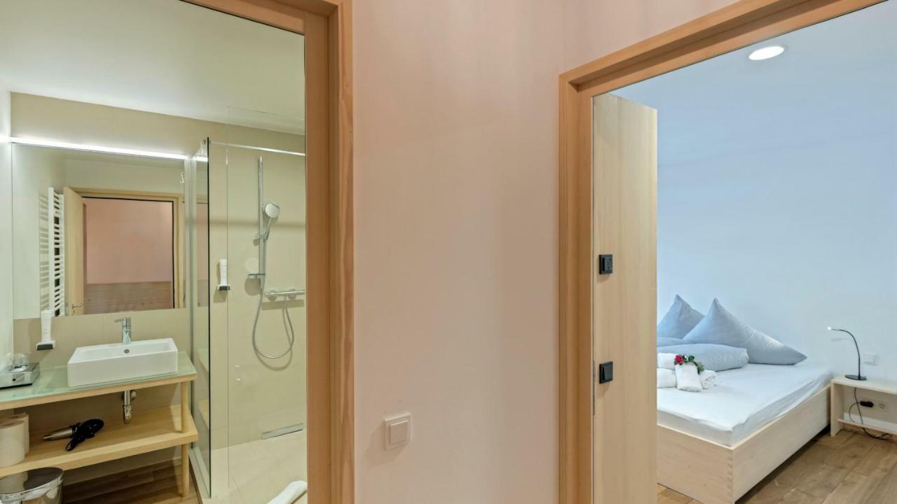 Alpen Select Apartments Kleinwalsertal Mittelberg Exterior foto